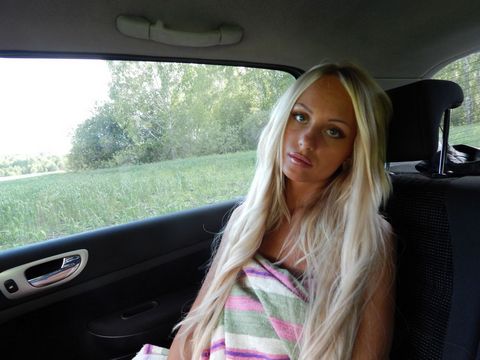 Сексуальные фото красивой русской блондинки